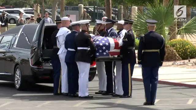 Senator Amerika Serikat (AS), John McCain, pahlawan perang Vietnam dan mantan calon presiden AS, telah meninggal pada usia 81 tahun. Upacara pemakamannya terbuka untuk masyarakat yang ingin memberi penghormatan terakh