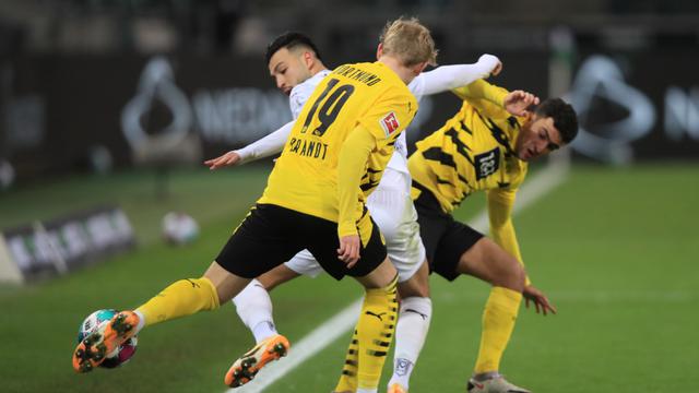 FOTO: Menang 4-2, Gladbach Kudeta Dortmund dari Posisi ke-4 Klasemen Sementara