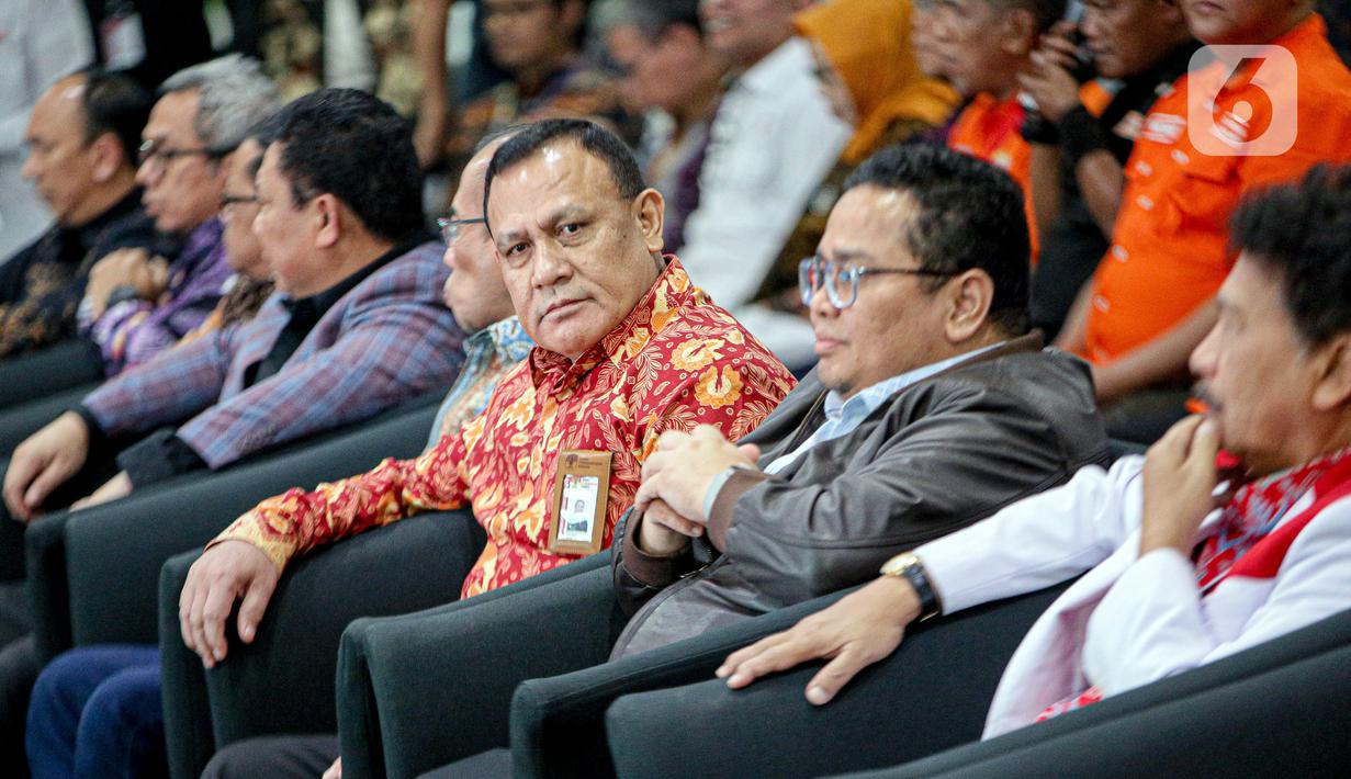 KPK menggelar riset terkait politik uang pada Pemilu 2019. Hasilnya, sebanyak 72 persen narasumber, di mana mayoritasnya perempuan, mengaku menerima politik uang. (Liputan6.com/Faizal Fanani)