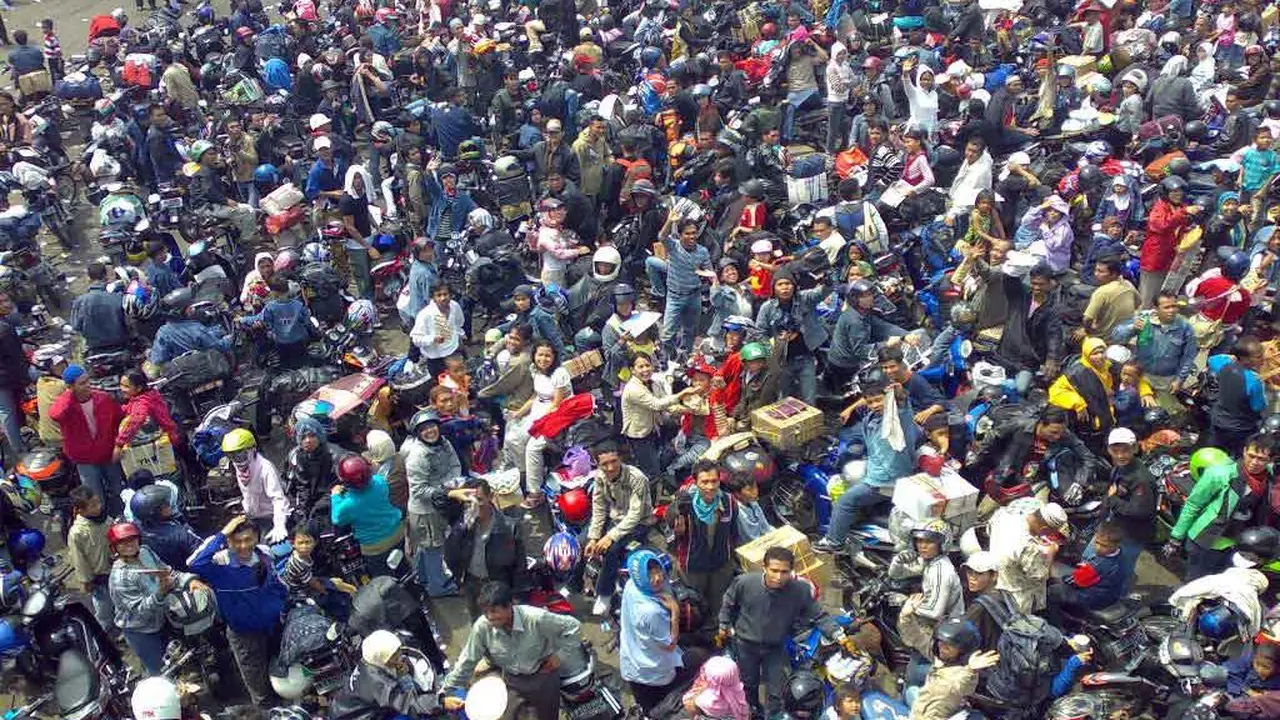 Foto-foto Suasana Arus Balik 2015 yang Bakal Bikin Kamu Melongo