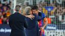 Striker asal Polandia itu resmi menjalani laga terakhirnya bersama Blaugrana di Camp Nou saat menaklukkan Real Betis 3-1, Senin (18/5/2026) dini hari WIB. (AP Photo/Joan Mateu Parra)