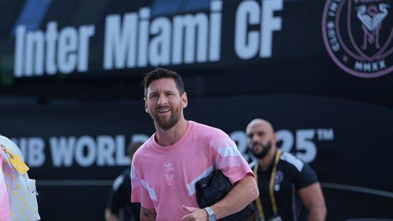 Hansi Flick Buka Pintu untuk Lionel Messi Kembali ke Barcelona: 'Pemain Terbaik 10 Tahun Terakhir