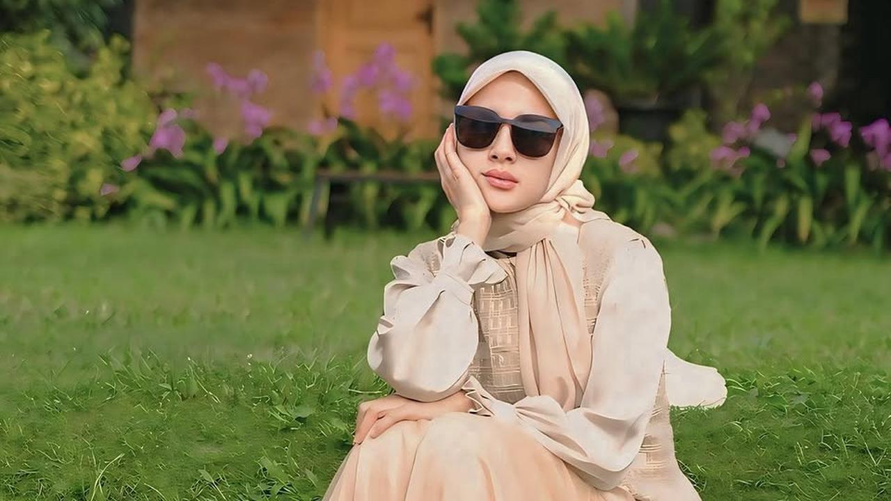 5 Potret Cantik Bak Bidadari Chef Amanda Jebolah Masterchef Indonesia, Tampil Anggun Berhijab dengan Outfit Elegan