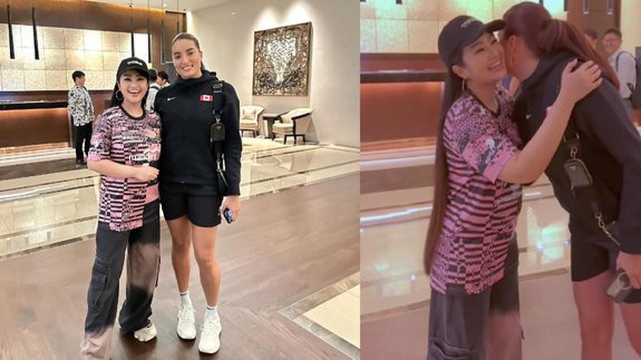 Sama-sama Cantik dan Memesona, Pedangdut Fitri Carlina Foto Bareng Istri Sandy Walsh Penggawa Timnas Indonesia