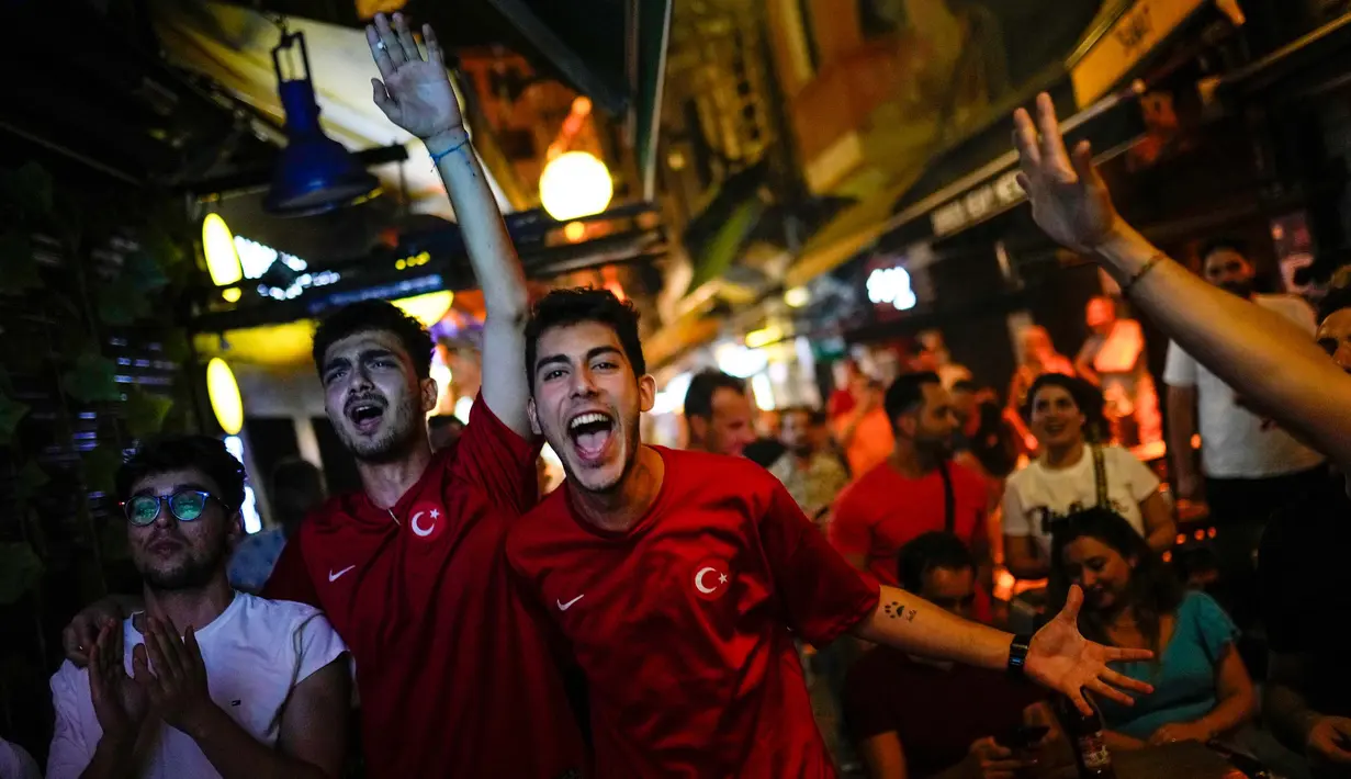 Di perempat final Euro 2024, Turki akan berhadapan dengan Belanda. (AP Photo/Francisco Seco)