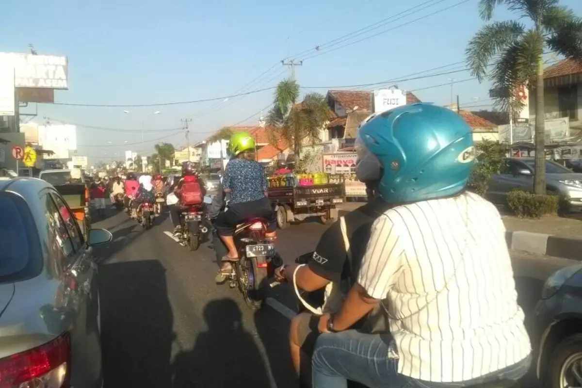 Kawasan Wisata Kuliner Kerap Bikin Macet di Pantura Cirebon