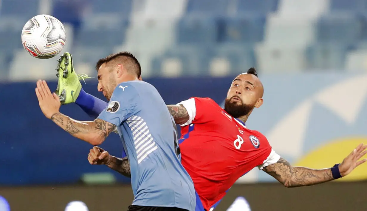 Di babak kedua Uruguay yang berusaha menyamakan skor dan memburu kemenangan pertama di Copa America tampil lebih agresif. (AP/Andre Penner)