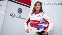 Pembalap wanita asal Kolumbia Tatiana Calderon kini sedang melakukan berbagai tes balap mobil F1 bersama tim Sauber. (FormulaRapida.net)