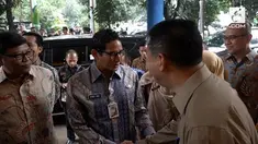 Wakil Gubernur DKI Jakarta, Sandiaga Uno, merencanakan akan memasang 60.000 CCTV di Jakarta.