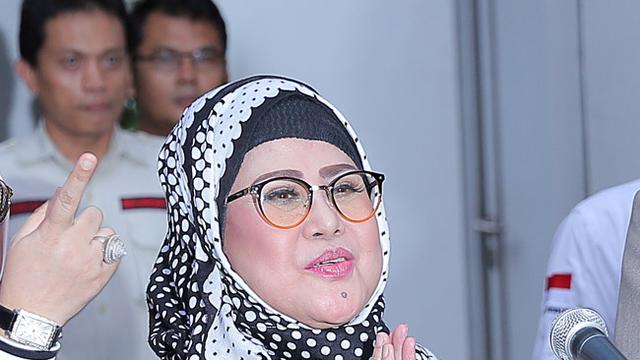 [Bintang] Elvy Sukaesih