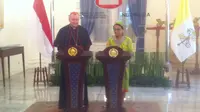 Menlu RI Retno Marsudi bertemu Menlu Vatikan Kardinal Pietro Parolin. (Liputan6.com/Andreas Gerry Tuwo)