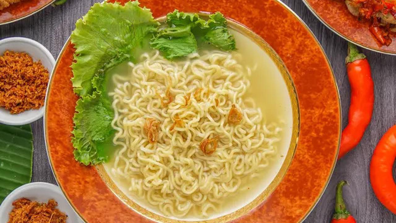 Cara Tepat Rebus Mie Telur Agar Tidak Menggumpal dan Lengket
