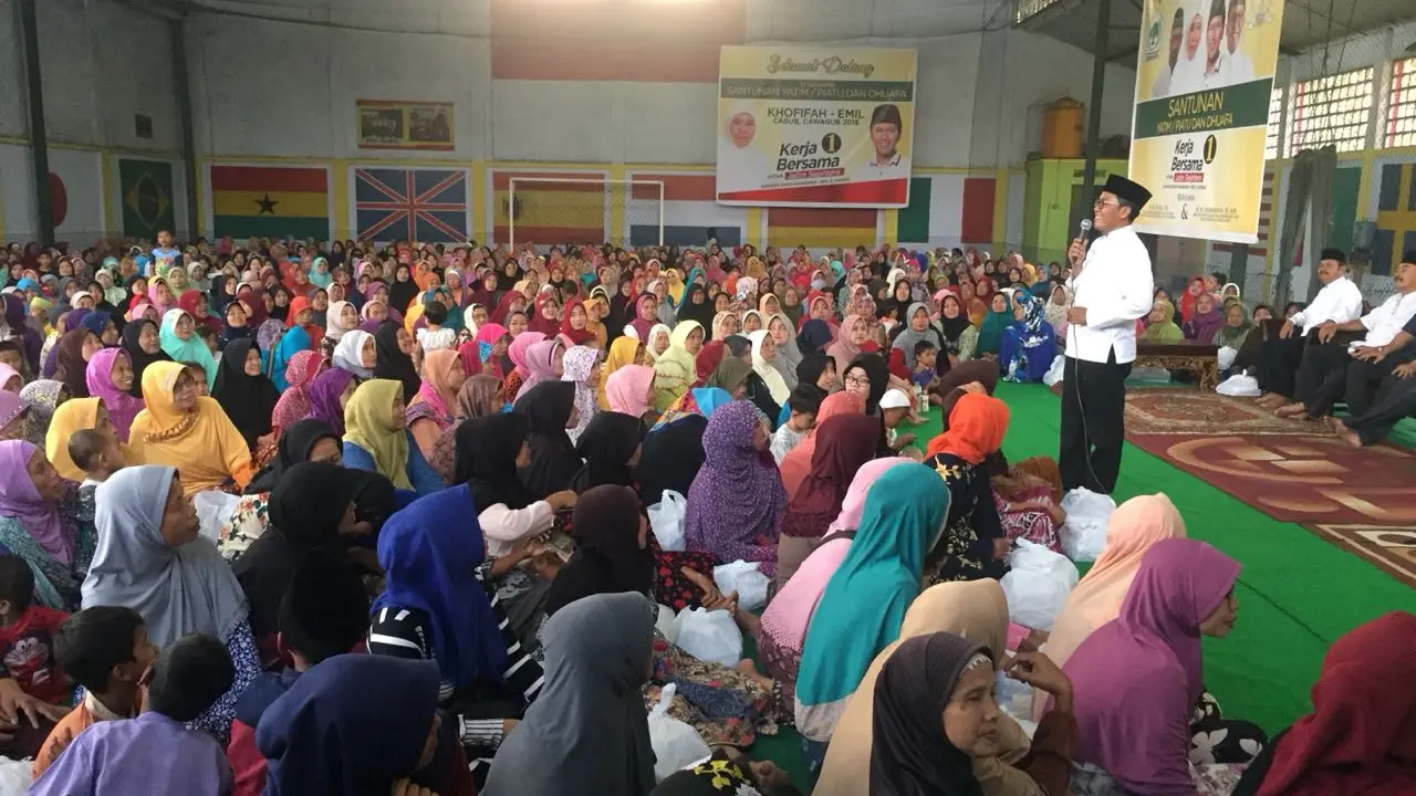 Legislator Partai Golkar Mukhamad [Misbakhun](3547581 "") memanfaatkan hari-hari terakhir Ramadan 2018 untuk menggencarkan kegiatan sosial bagi konstituennya. (Istimewa)