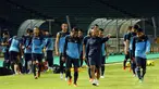 29 pemain Timnas Indonesia kembali berlatih di Stadion GBK Jakarta, (6/5/2014). (Liputan6.com/Helmi Fithriansyah)