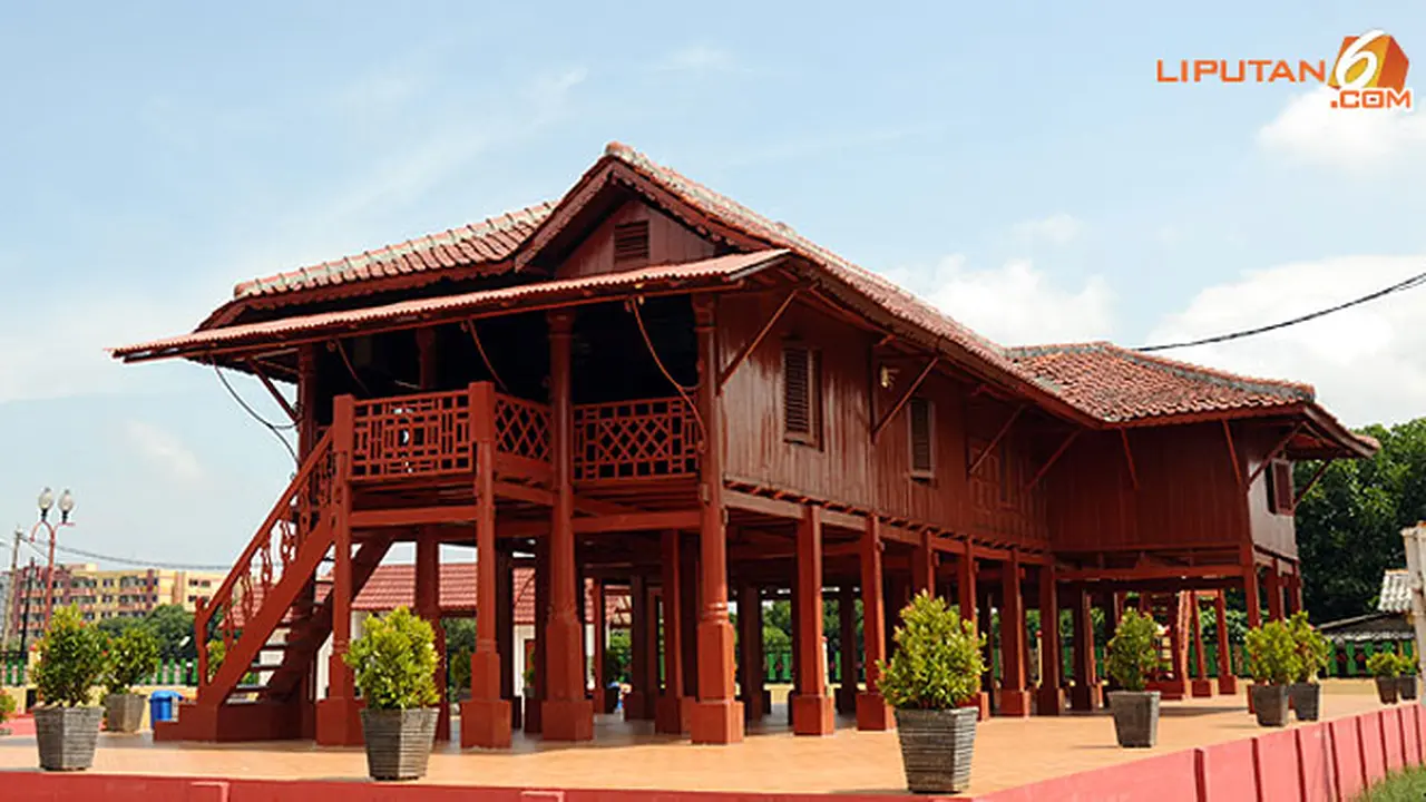 rumah-pitung130130b.jpg