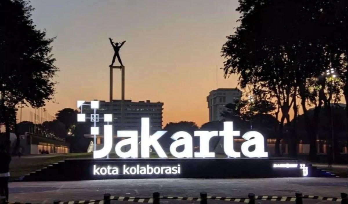 1. Taman Lapangan Banteng<br>
