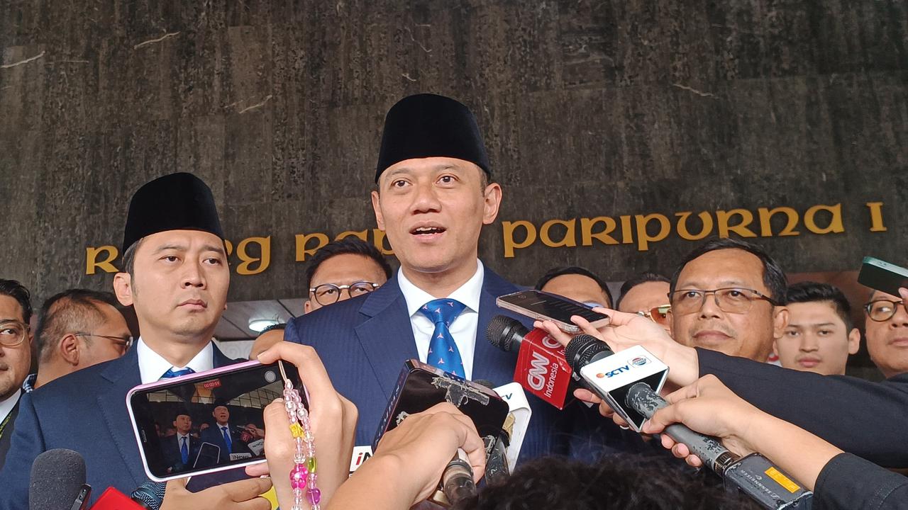 AHY Gantikan Luhut Urus Harga Tiket Pesawat Domestik