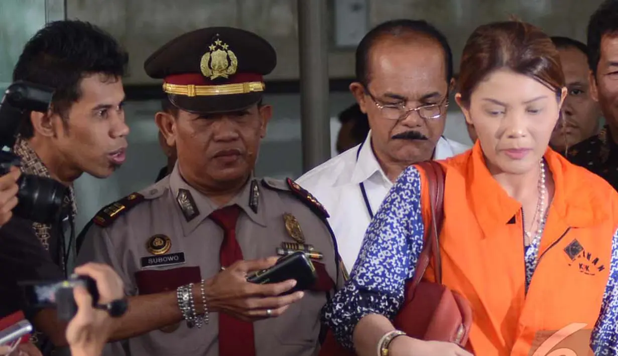 Pada pemeriksaan kali ini, Artha Meris Simbolon diperiksa sebagai tersangka, Jakarta, Jumat (4/7/2014) (Liputan6.com/Miftahul Hayat)