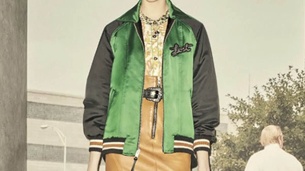 Jaket discount varsity kulit