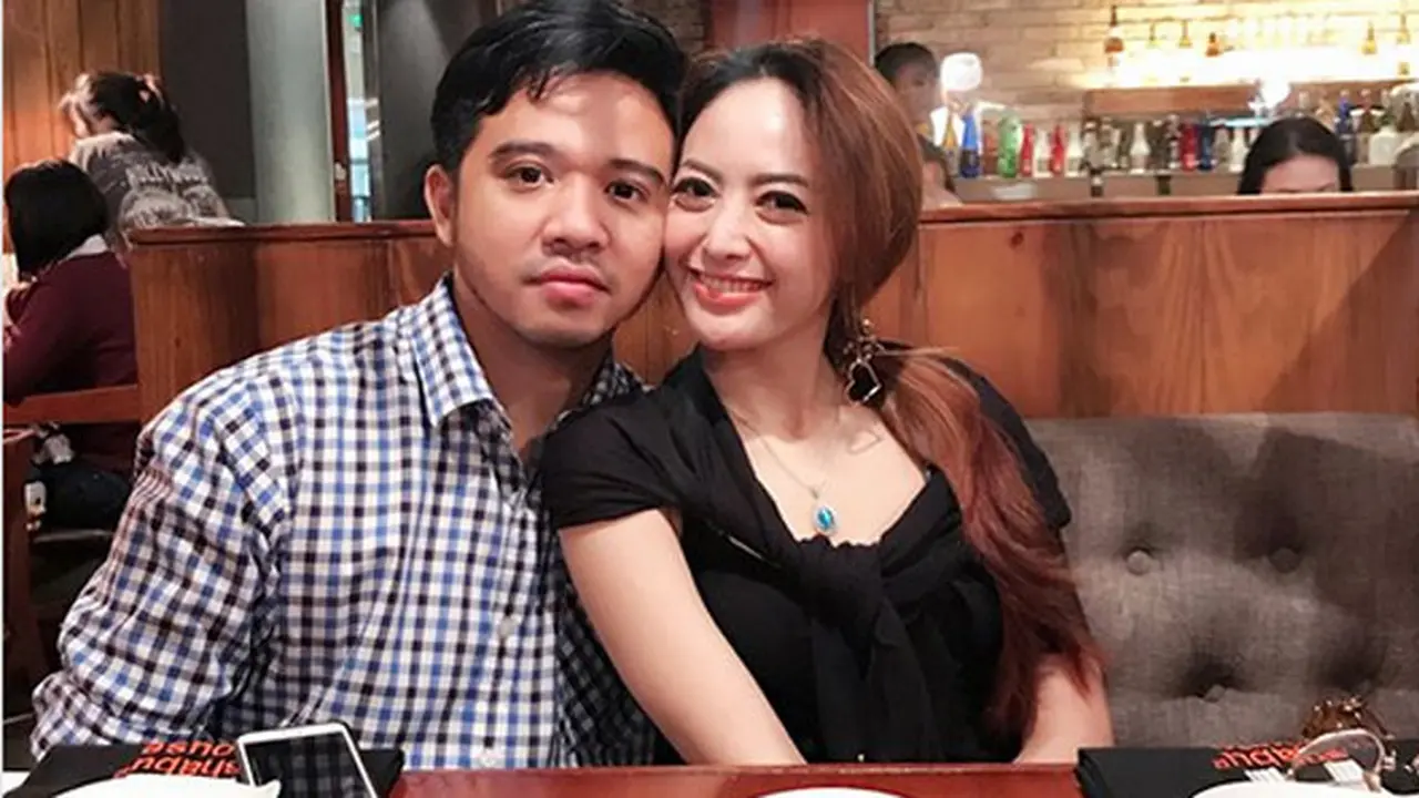 [Bintang] Roby Geisha dan Cinta Ratu Nansya