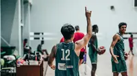Pemain timnas basket Indonesia latihan jelang berangkat ke Amerika Serikat (Ariya/Perbasi)