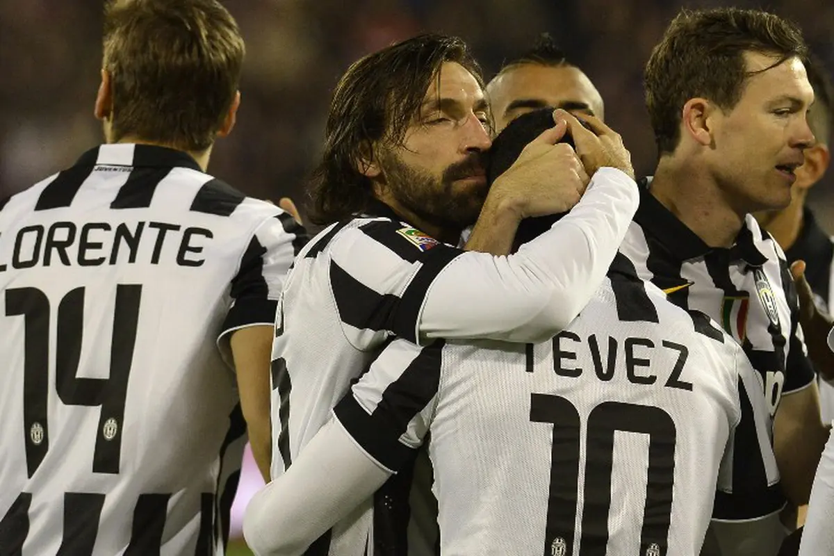 Andrea Pirlo- Carlos Tevez