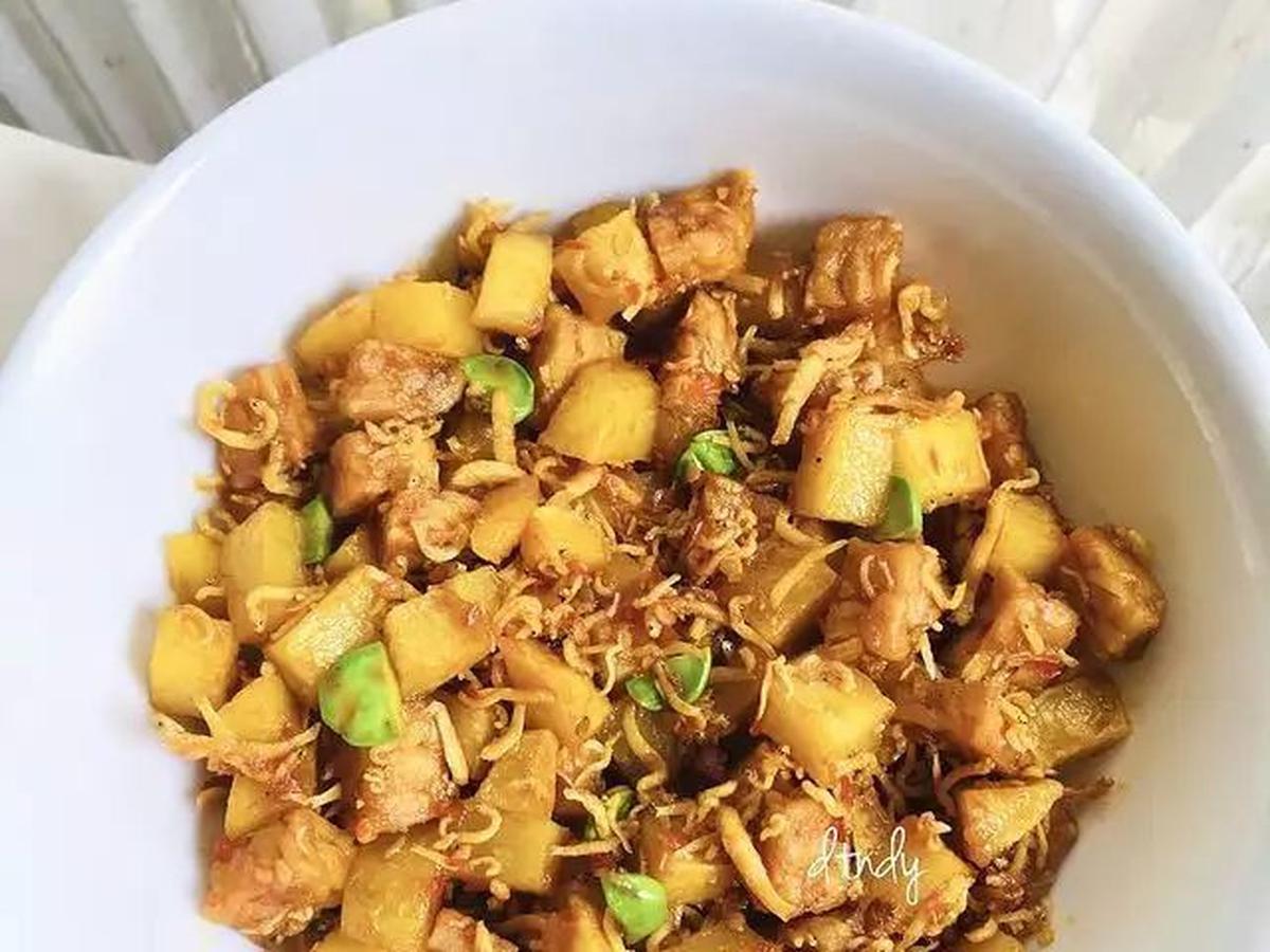 <b>2. Sambal Goreng Kentang Tempe Teri</b>