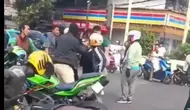 Senggolan Motor di Jalan Berujung Baku Pukul