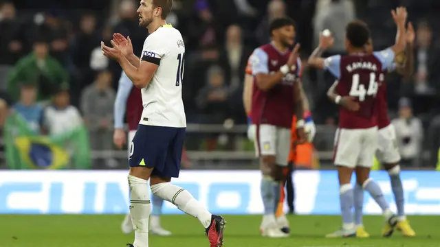 FOTO Tottenham Hotspur Vs Aston Villa