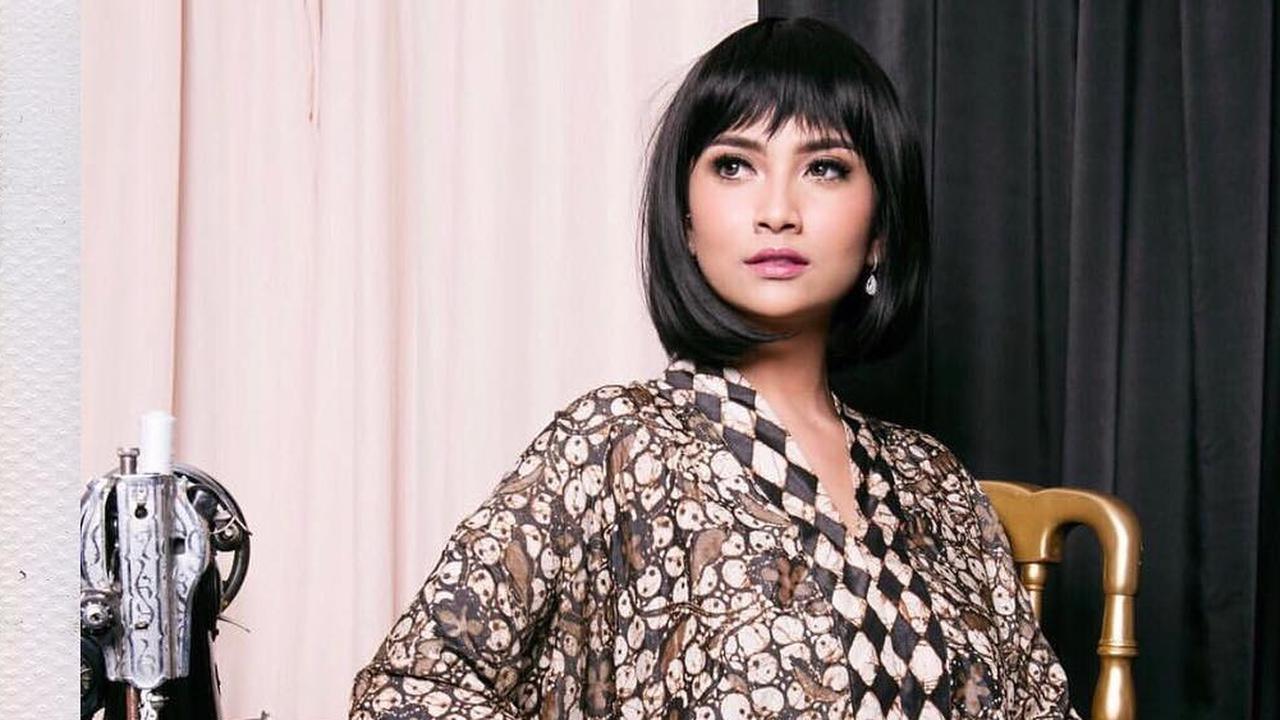 [Bintang] Vanessa Angel