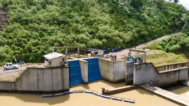 Pembangkit Listrik Tenaga Minihidro (PLTM) Sumber Jaya di Lampung.
