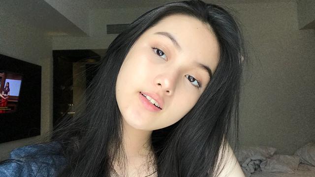 Unggah Foto Berjerawat, Ini 6 Potret Aisyah Aqilah Tanpa Makeup