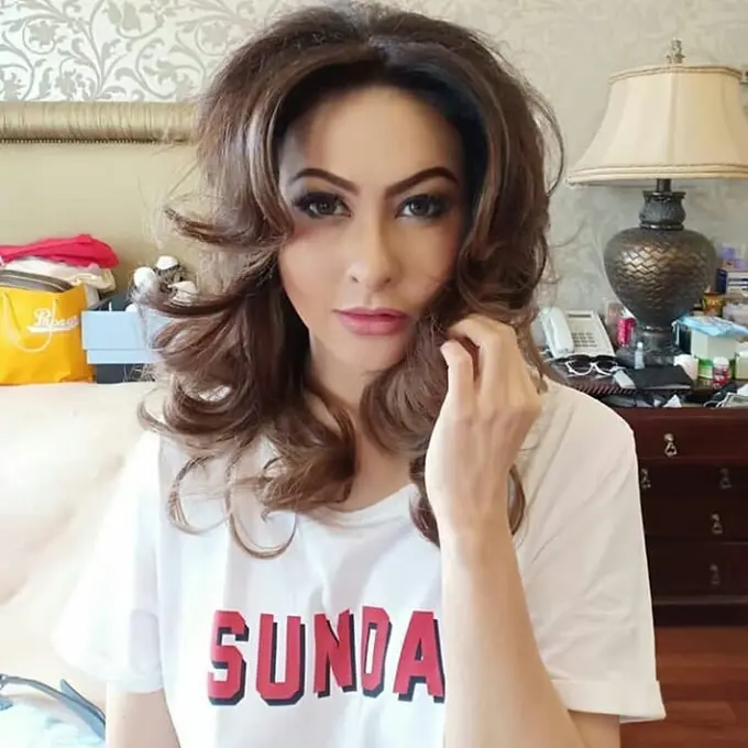 9 Tahun Menjanda, Ini 6 Potret Terbaru Diana Pungky Memesona di Usia 47 Tahun