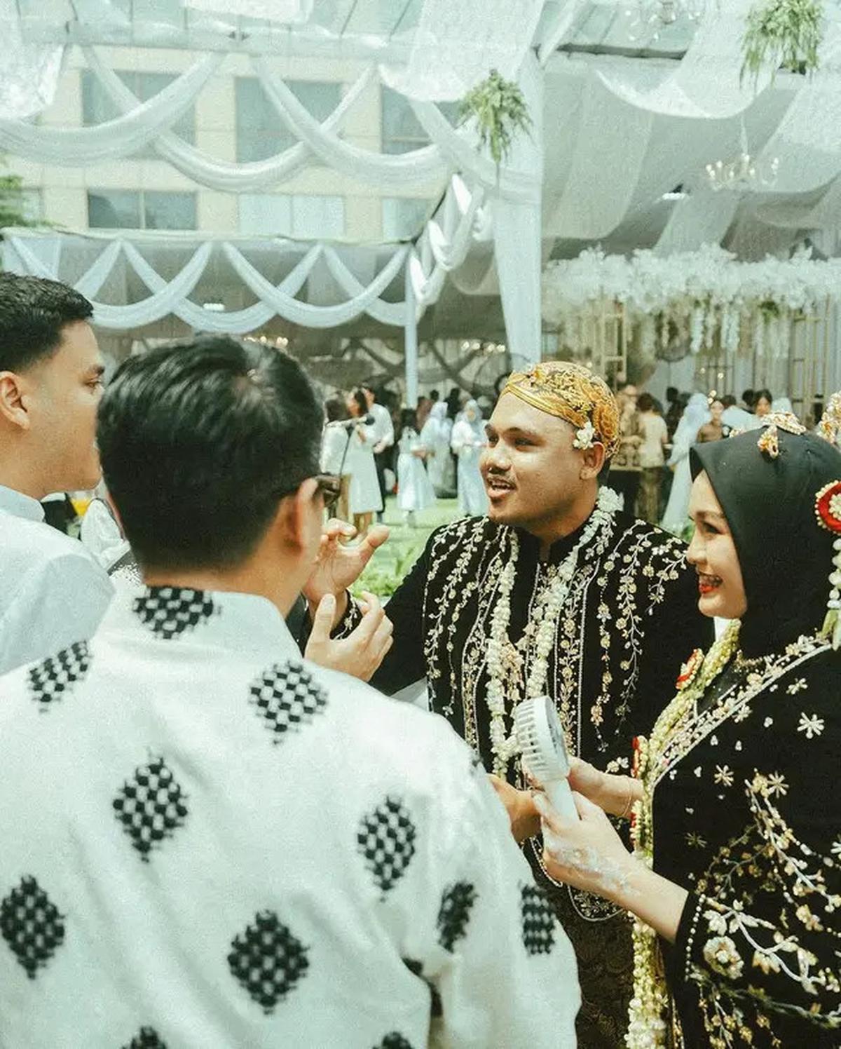 6 Potret Salma Salsabil dan Dimansyah Laitupa Resmi Nikah Pakai Adat Jawa