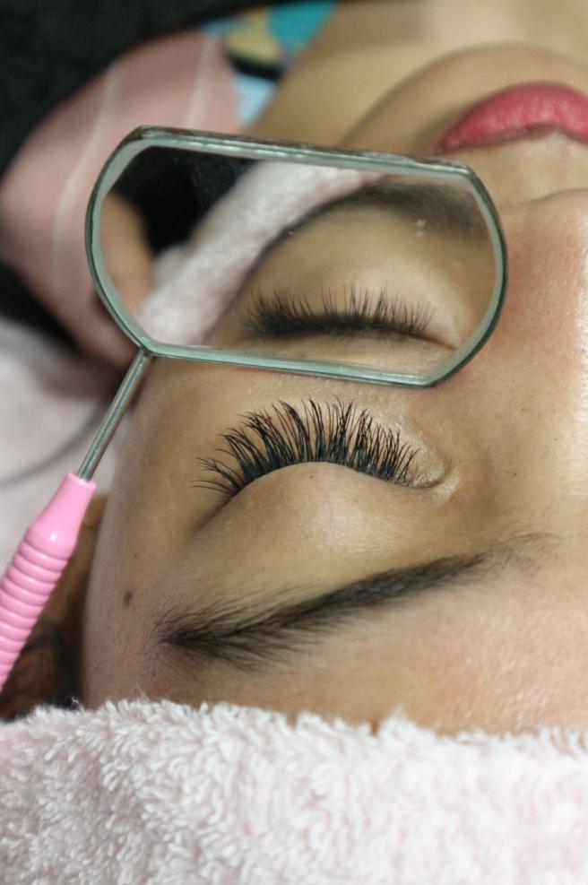 Fimela Mencoba Water Proof Eyelash Extension Dengan Kualitas