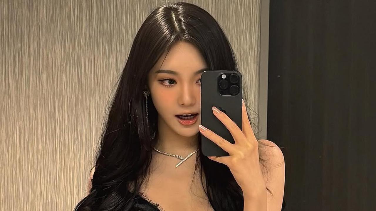 5 Potret Terbaru Ningning aespa yang Tampil Cantik Maksimal dengan Dress Hitam, Banjir Pujian