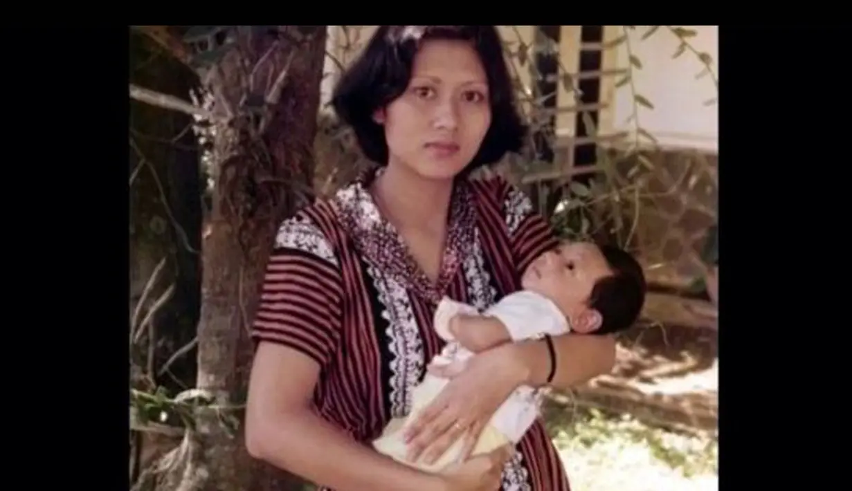 Sang Ibu, Ani Yudhoyono juga tak mau ketinggalan. Ia mengucapkan selamat ulang tahun dengan memposting foto Agus ketika masih bayi (Instagram/aniyudhoyono)