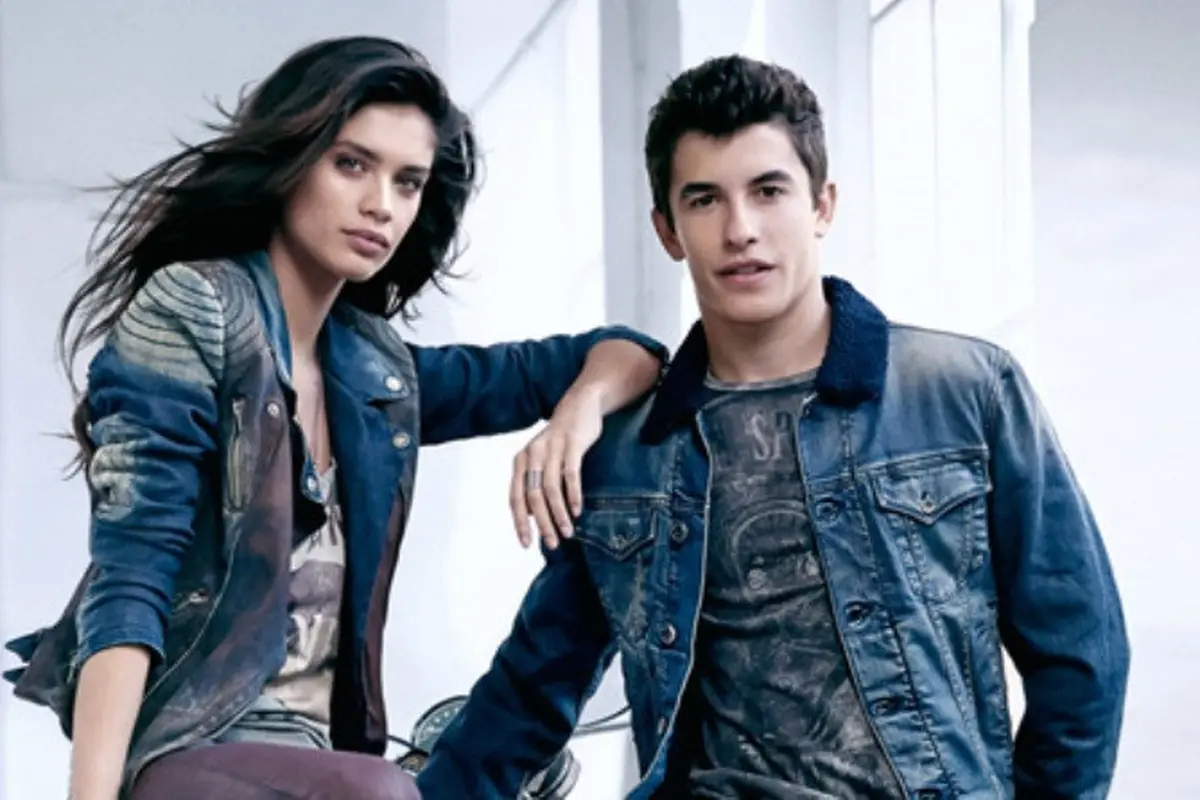 Marc Marquez dan Sara Sampaio