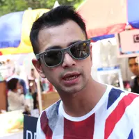 Banyak artis yang hanya mengandalkan popularitas saja ketika menjajal bisnis, lain halnya dengan Raffi Ahmad, ia mengaku mengandalkan kualitas di bisnis makanannya. (Galih W. Satria/Bintang.com)