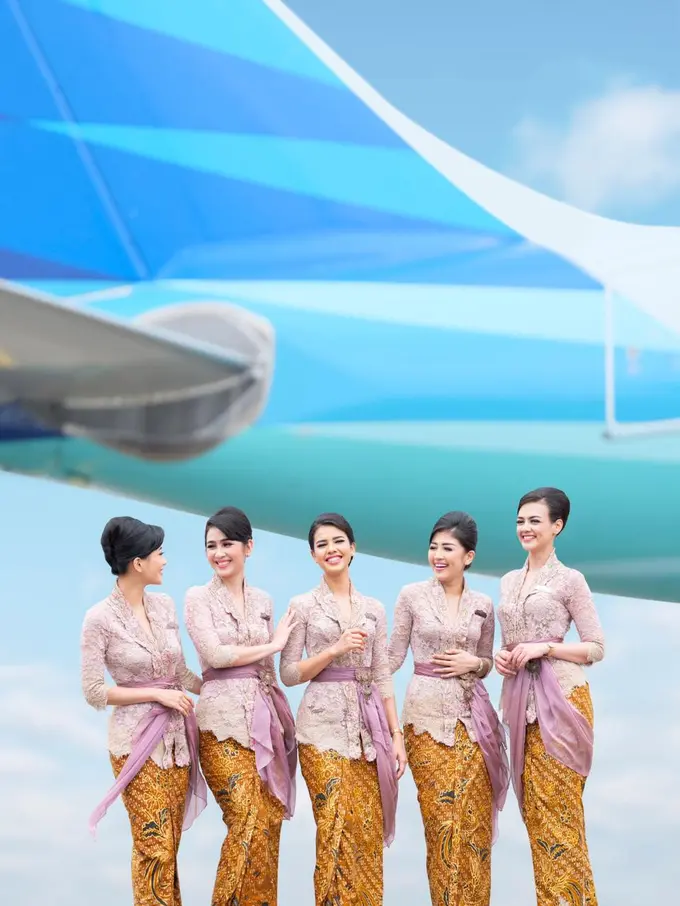 Seragam Pramugari Garuda Indonesia