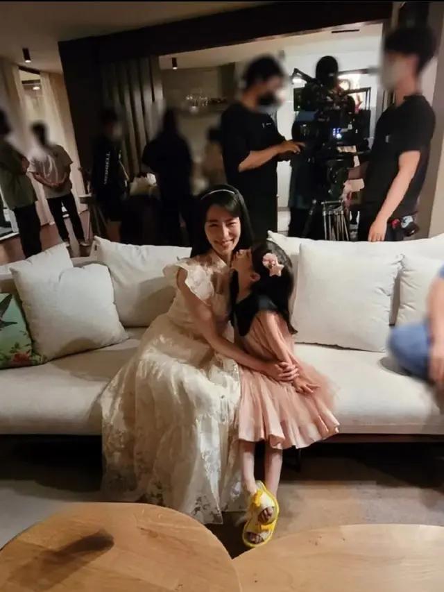Profil Oh Ji Yul, Anak Lim Ji Yeon Pacar Lee Do Hyun dalam Drama Korea The Glory. Artis Cilik yang Memulai Debut di Umur 9 Bulan pada 2015 Ini Mengaku Sudah Punya Pacar (instagram.com/jiyul_m)