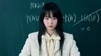 Jin Ki Joo dalam Teach You A Lesson. (Netflix via Soompi)