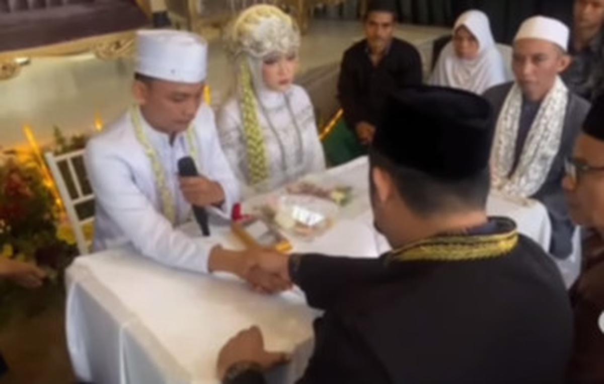 Kepleset Lidah, Ayah Mempelai Wanita Bilang 'Saya Nikahkan dengan Istri Saya' saat Ijab Qabul