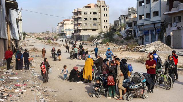 Kembali Diserang Israel, Pengungsi Palestina Tinggalkan Beit Lahia Gaza Utara