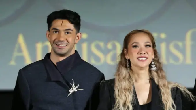 BCL dan Reza Rahadian (Dok. Falcon Pictures)