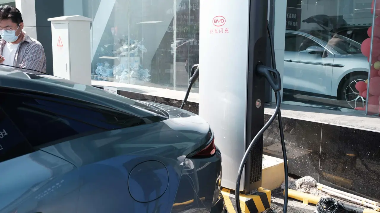 BYD Megawatt Charging