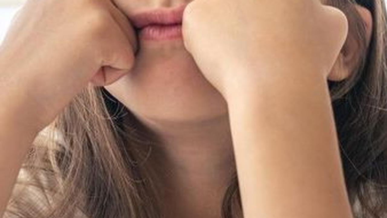 3. Ajarkan Anak untuk Tidak Menjilat Bibirnya