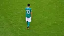 Gelandang timnas Jerman, Mesut Ozil bereaksi setelah kalah dari Korea Selatan pada pertandingan Grup F di Kazan Arena, Rusia, Rabu (27/6). Jerman selaku juara bertahan Piala Dunia gagal lolos ke babak 16 besar Piala Dunia 2018. (Luis Acosta / AFP)