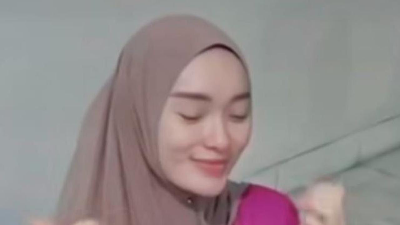 Jarang Tampil di TV, Zaskia Gotik kini Jualan Hijab dan Baju Muslim 'No Malu-Malu