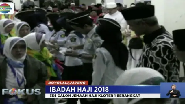 354 jemaah calon haji dari Kabupaten Tegal, Jawa Tengah, dari embarkasi Donohudan Boyolali diberangkatkan melalui Bandara Adi Sumarmo.